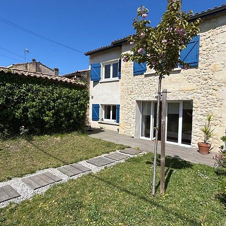 Maison De Charme Avec Jardin Et Terrasse Camblanes-et-Meynac Exterior photo